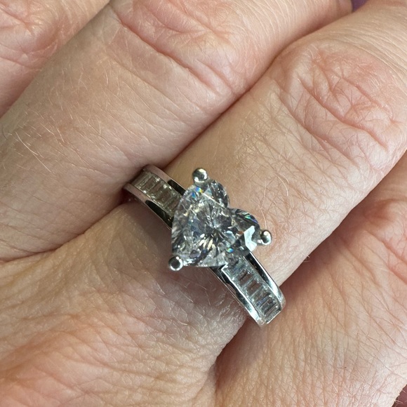 Heart shaped cubic zirconia set in sterling, silver with channel cz’s - Picture 3 of 9
